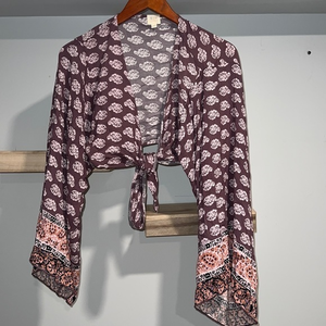 Surf Gypsy wrap bell sleeve crop top‎